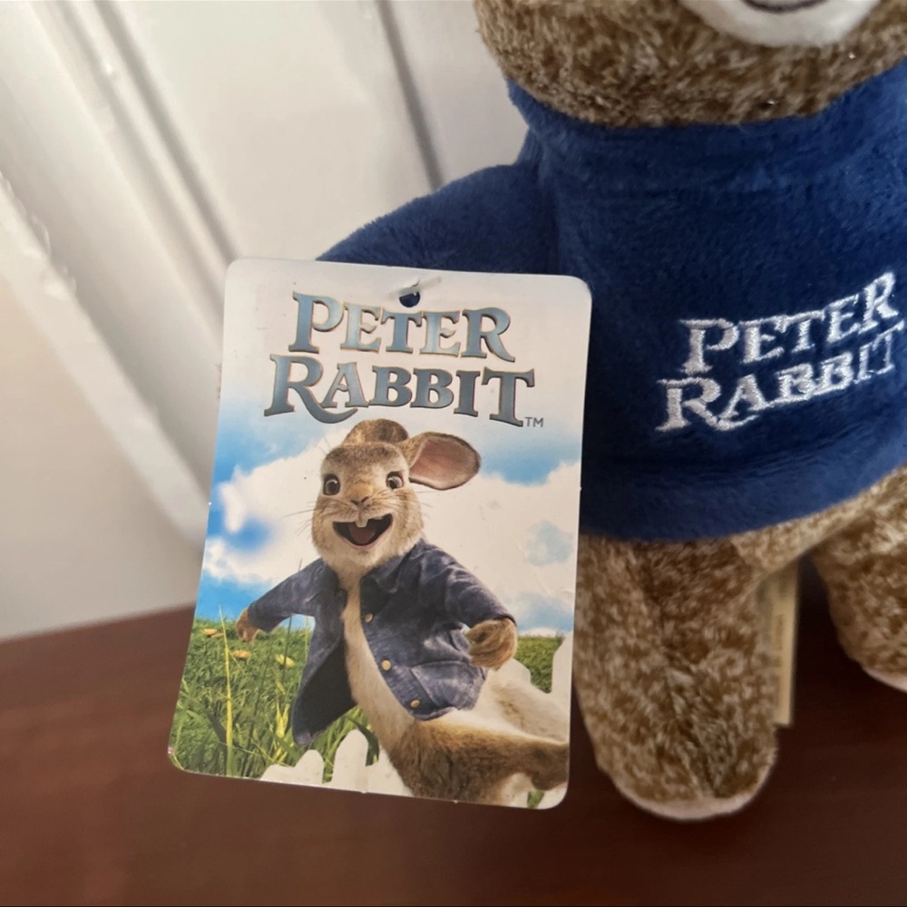 Dan Dee Peter Rabbit Mini Plush, Backpack Clip - Picture 2 of 4